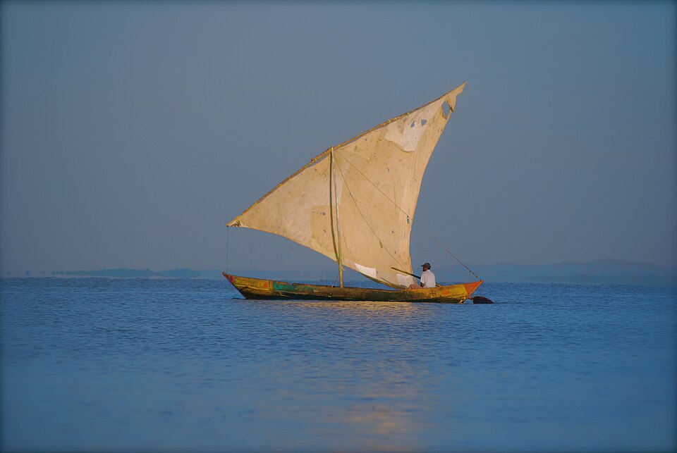 A dhow under a lateen sail on Lake Victoria, 2010: a fore-and-aft sail, which can work closer to the wind than a square one.