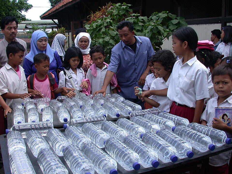 SODIS in use: clear PET bottles laid out in full sun for six hours. Needs clear water and a cloudless day.