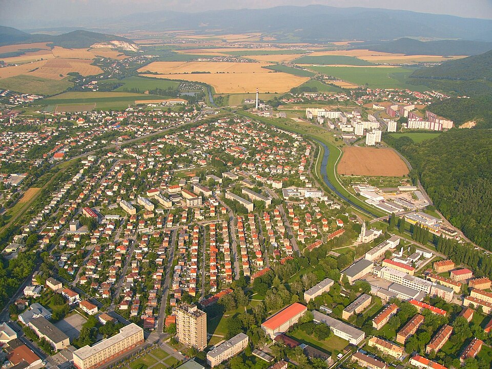 A planned town from the air — plots, streets and blocks decided before anyone built.